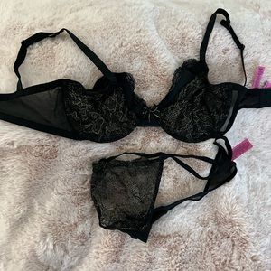 Lingerie set - 32DD bra and matching medium thong